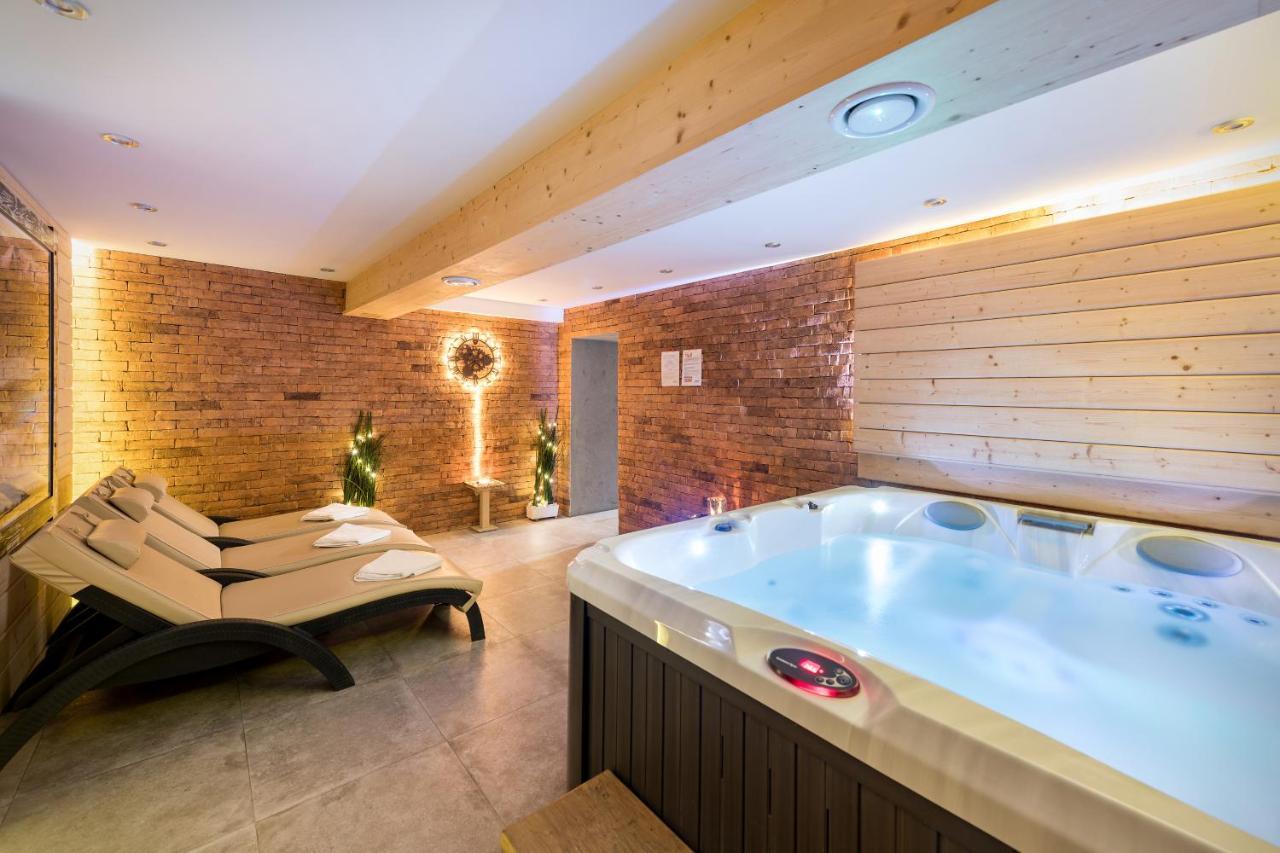 Aparthotel Jarosta & Spa, Ac -free Parking Zakopane