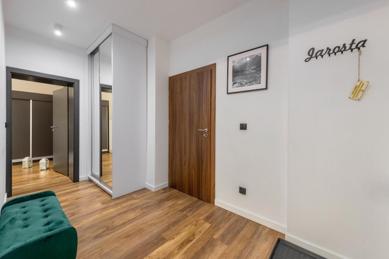 Aparthotel Jarosta & Spa, Ac -free Parking