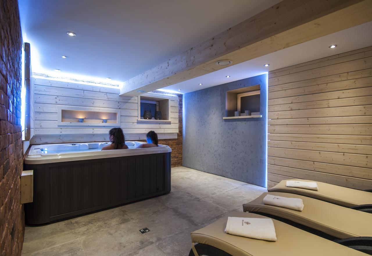 Jarosta & Spa, Ac -free Parking *